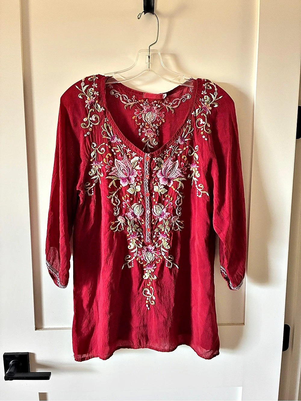 Johnny Was Embroidered Floral Tunic in Red Size Small